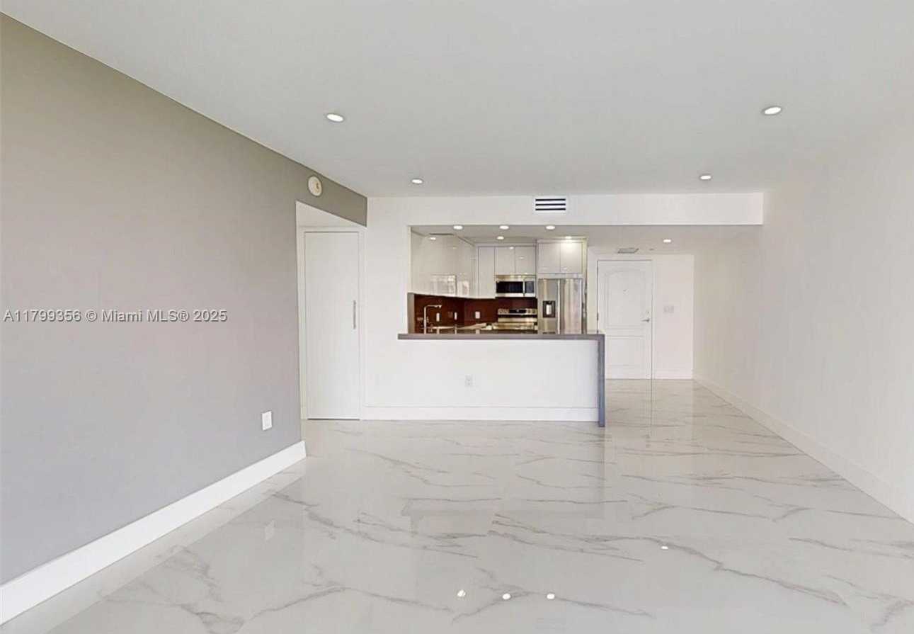 Small Image of 3625 NORTH COUNTRY CLUB DR #609, Aventura Number 8