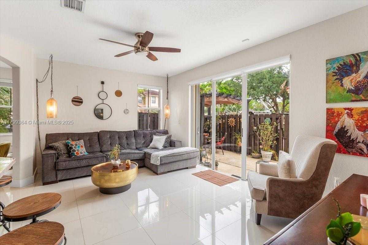 Small Image of 12367 SOUTH WEST 122ND ST, Miami Number 13