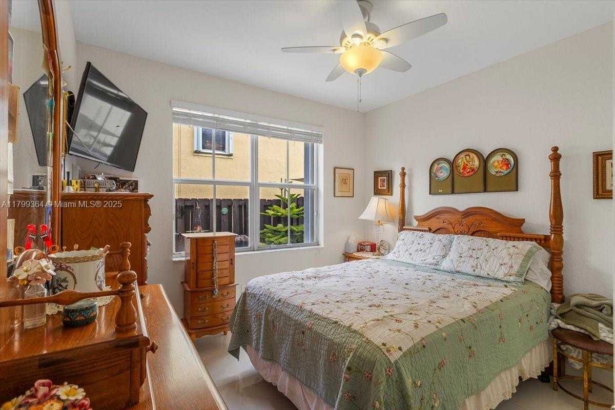 Small Image of 12367 SOUTH WEST 122ND ST, Miami Number 16