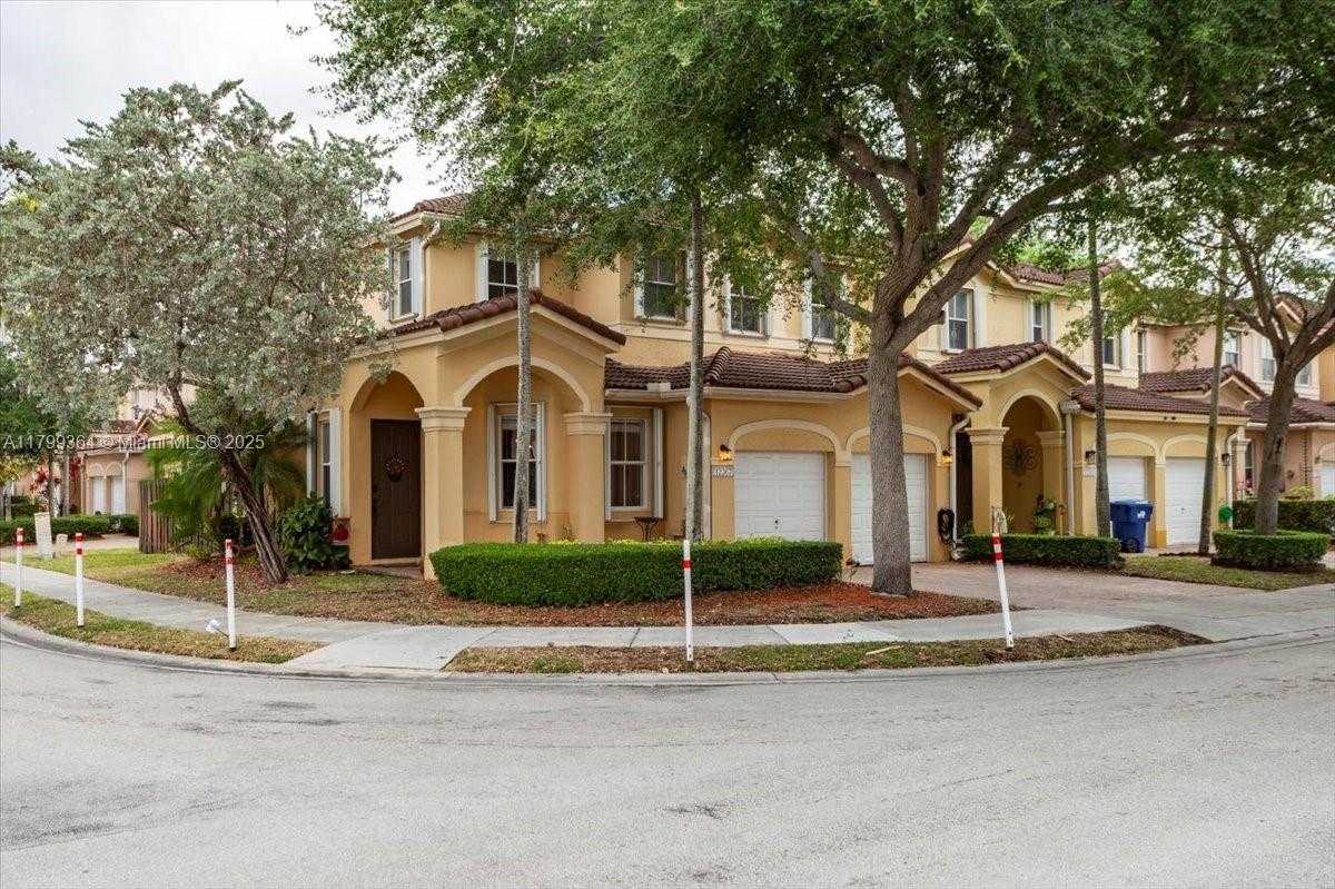 Small Image of 12367 SOUTH WEST 122ND ST, Miami Number 2