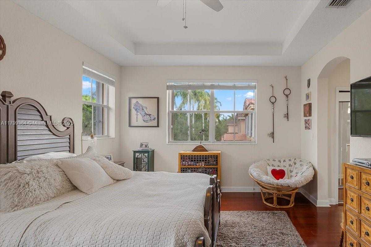 Small Image of 12367 SOUTH WEST 122ND ST, Miami Number 21