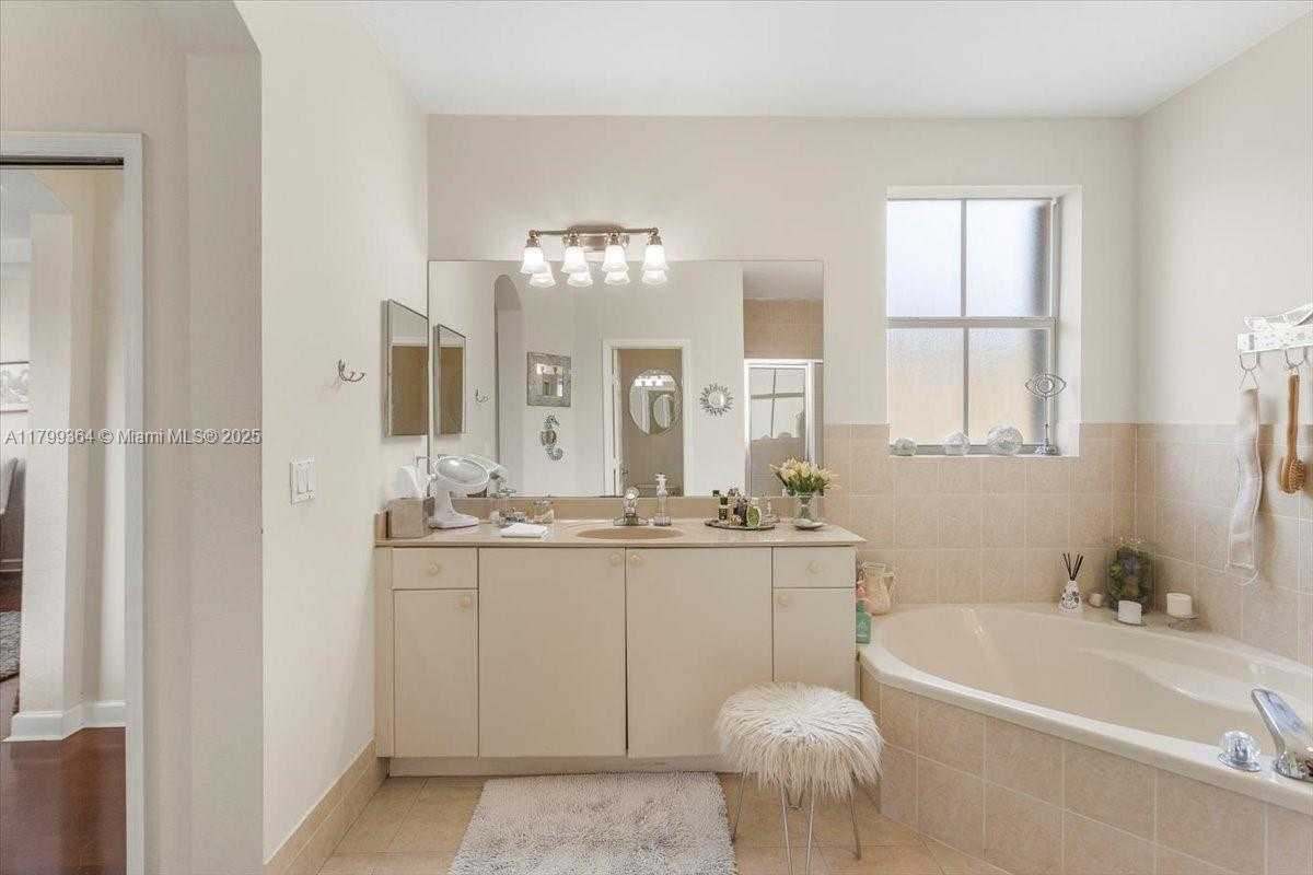Small Image of 12367 SOUTH WEST 122ND ST, Miami Number 26