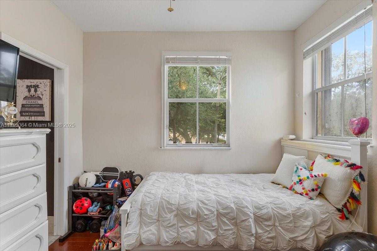 Small Image of 12367 SOUTH WEST 122ND ST, Miami Number 28