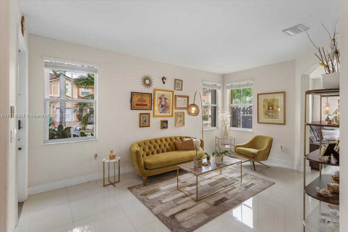 Small Image of 12367 SOUTH WEST 122ND ST, Miami Number 3