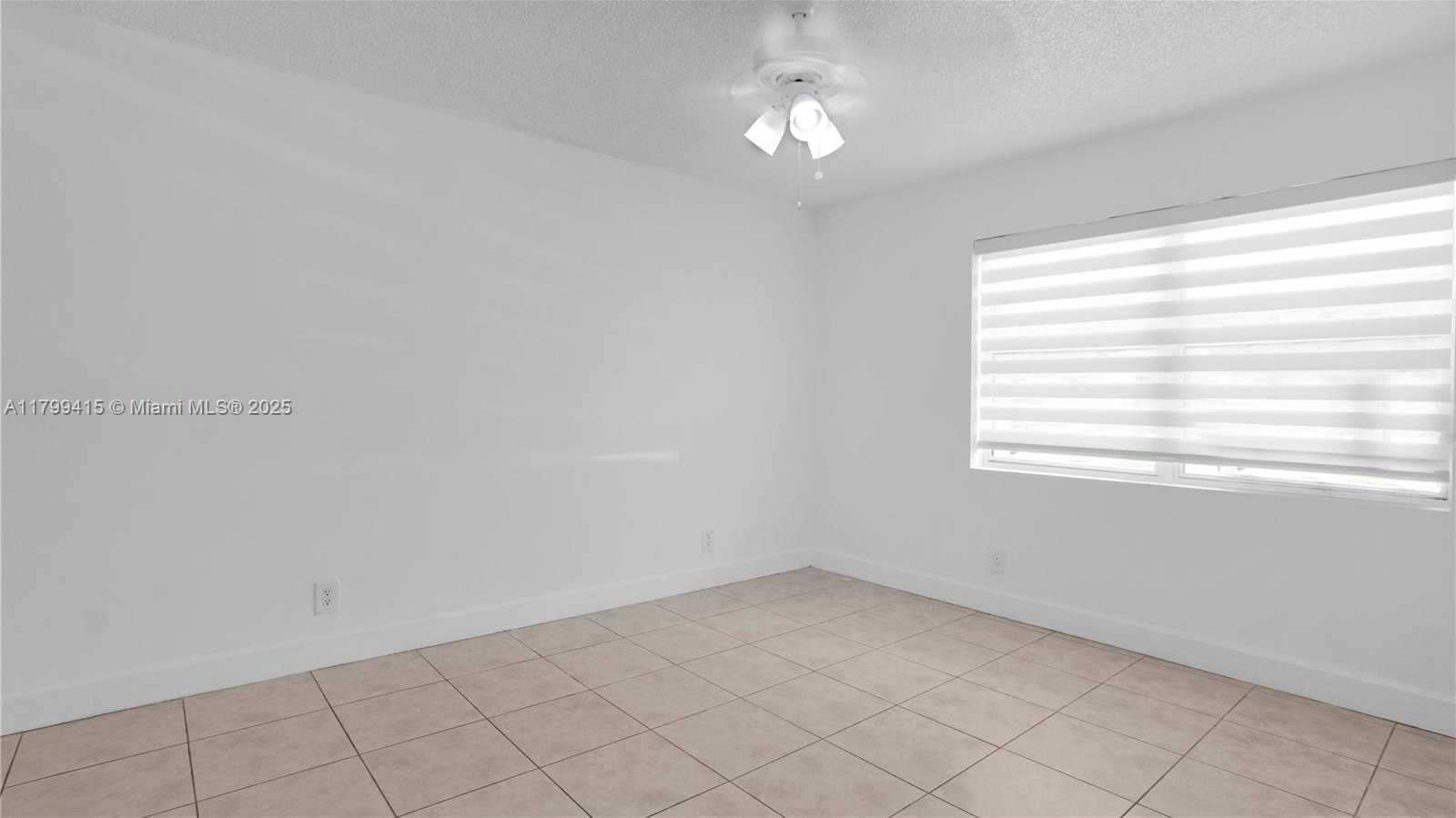 Small Image of 6460 NORTH WEST 170 TH TER, Hialeah Number 18
