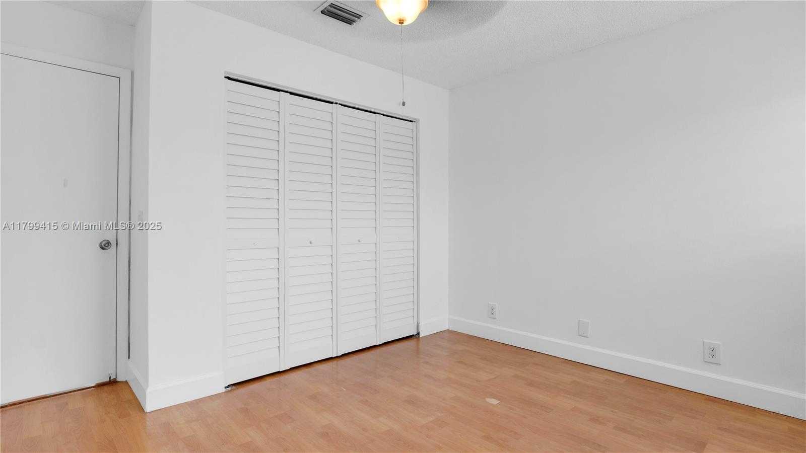 Small Image of 6460 NORTH WEST 170 TH TER, Hialeah Number 26