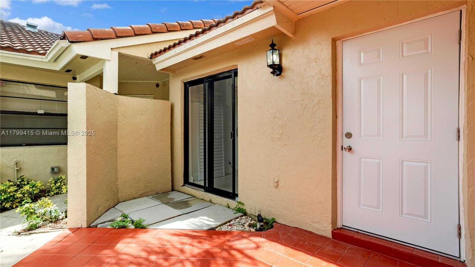 Small Image of 6460 NORTH WEST 170 TH TER, Hialeah Number 37