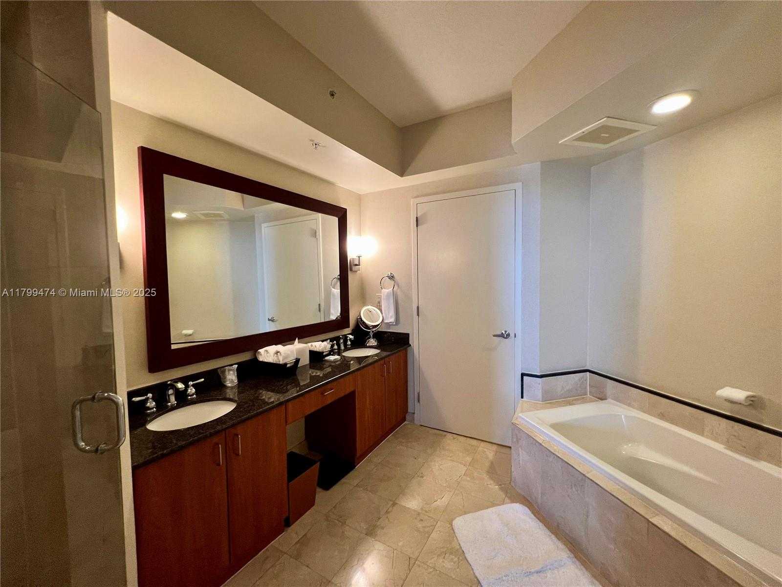 Small Image of 18001 COLLINS AVE #2605, Sunny Isles Beach Number 16