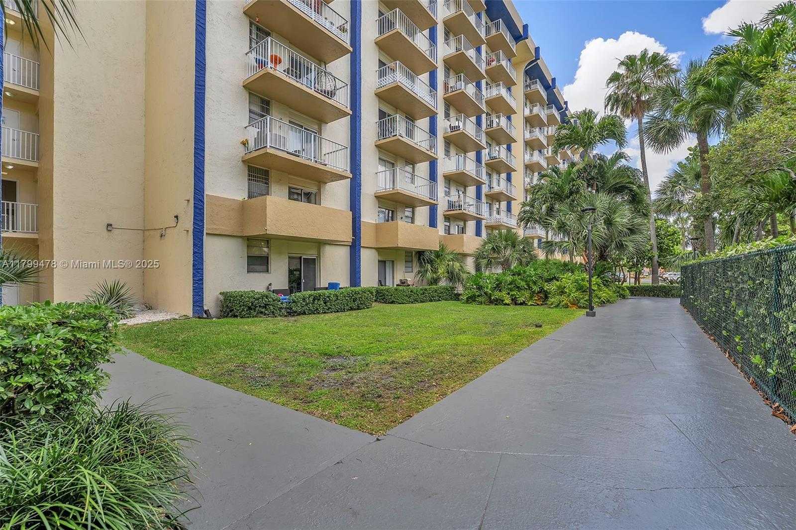 Small Image of 801 NORTH WEST 47TH AVE #118W, Miami Number 16