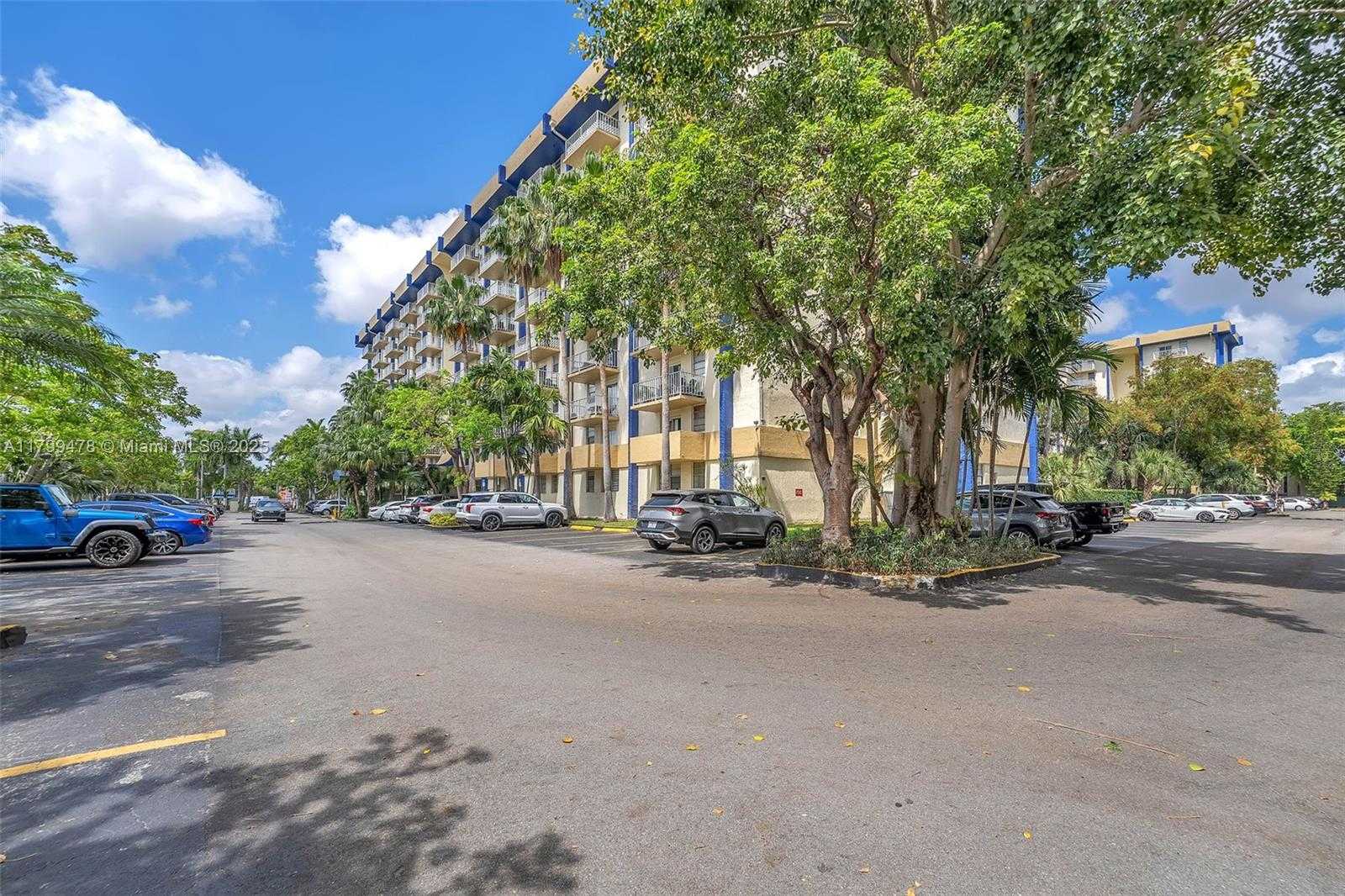 Small Image of 801 NORTH WEST 47TH AVE #118W, Miami Number 22
