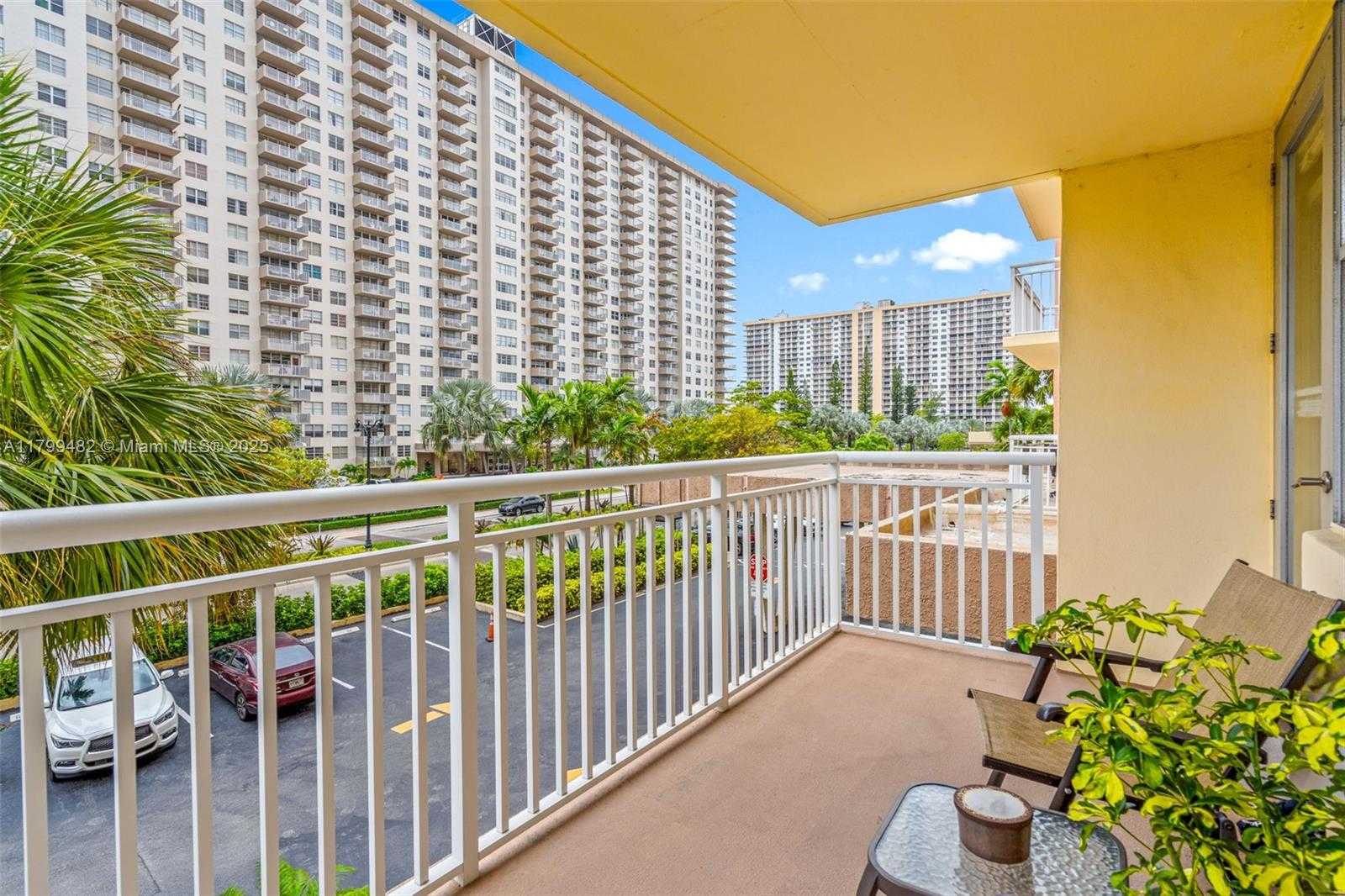 Small Image of 251 174TH ST #212, Sunny Isles Beach Number 4