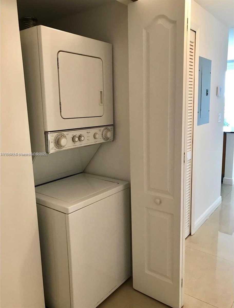 Small Image of 2701 SOUTH WEST 3RD AVE #501, Miami Number 3
