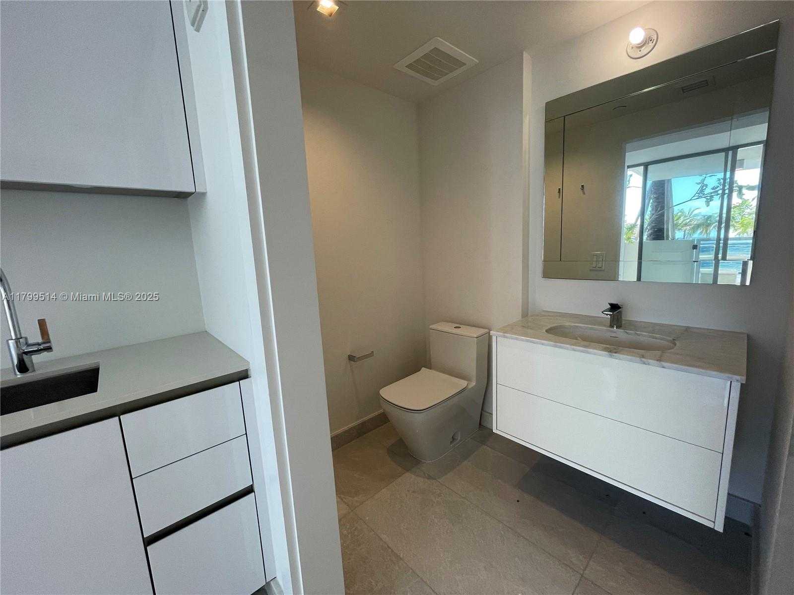 Small Image of 18501 COLLINS AVENUE #Cabana 12, Sunny Isles Beach Number 4