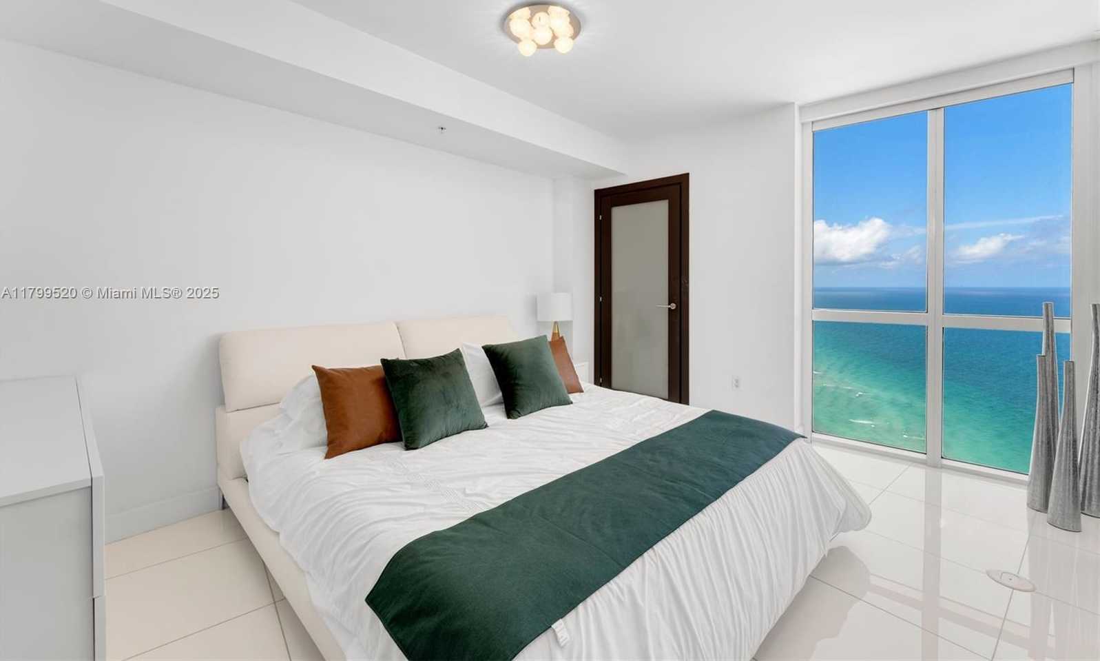 Small Image of 18201 COLLINS AVE #5206, Sunny Isles Beach Number 12