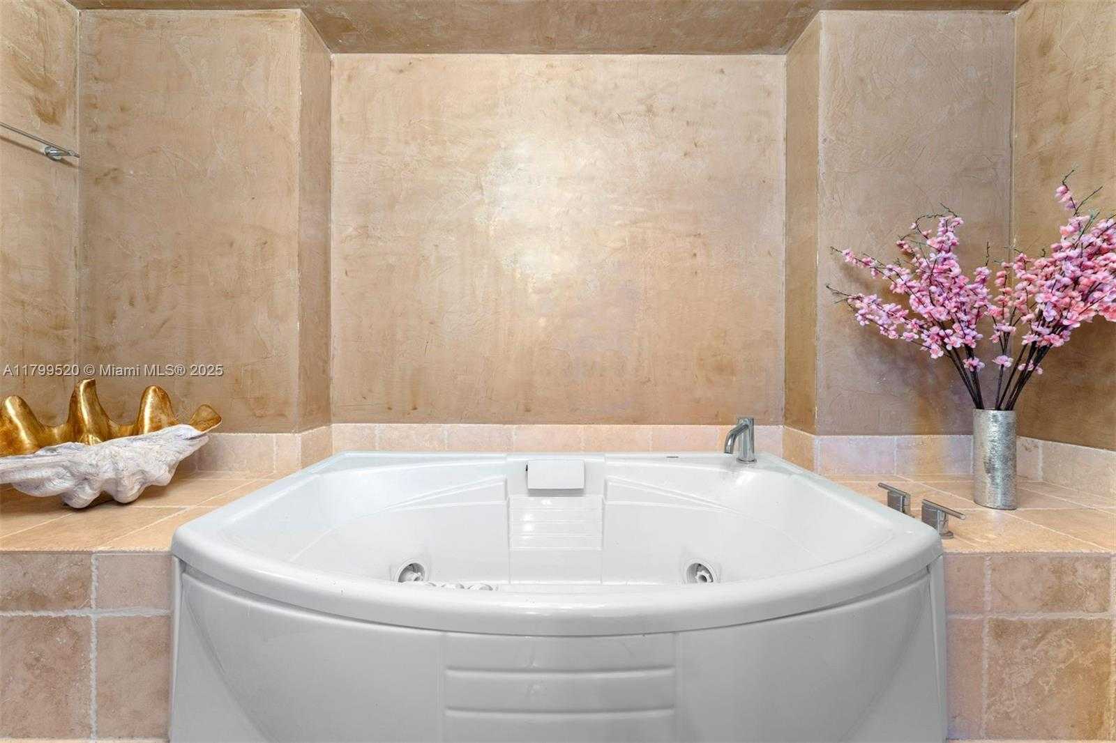 Small Image of 18201 COLLINS AVE #5206, Sunny Isles Beach Number 17