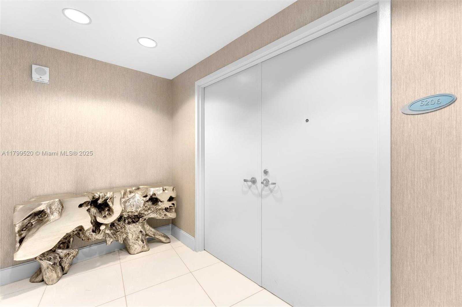 Small Image of 18201 COLLINS AVE #5206, Sunny Isles Beach Number 2