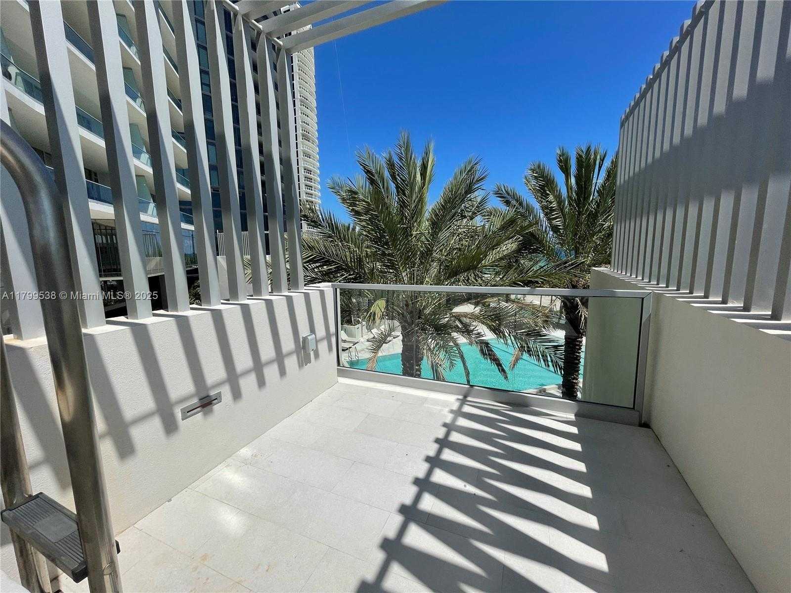 Small Image of 18501 COLLINS AVENUE #Cabana 27, Sunny Isles Beach Number 4