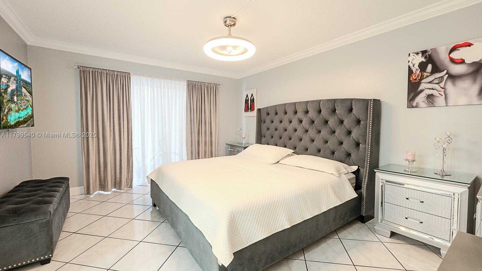Small Image of 4800 HILLCREST LN #311, Hollywood Number 28