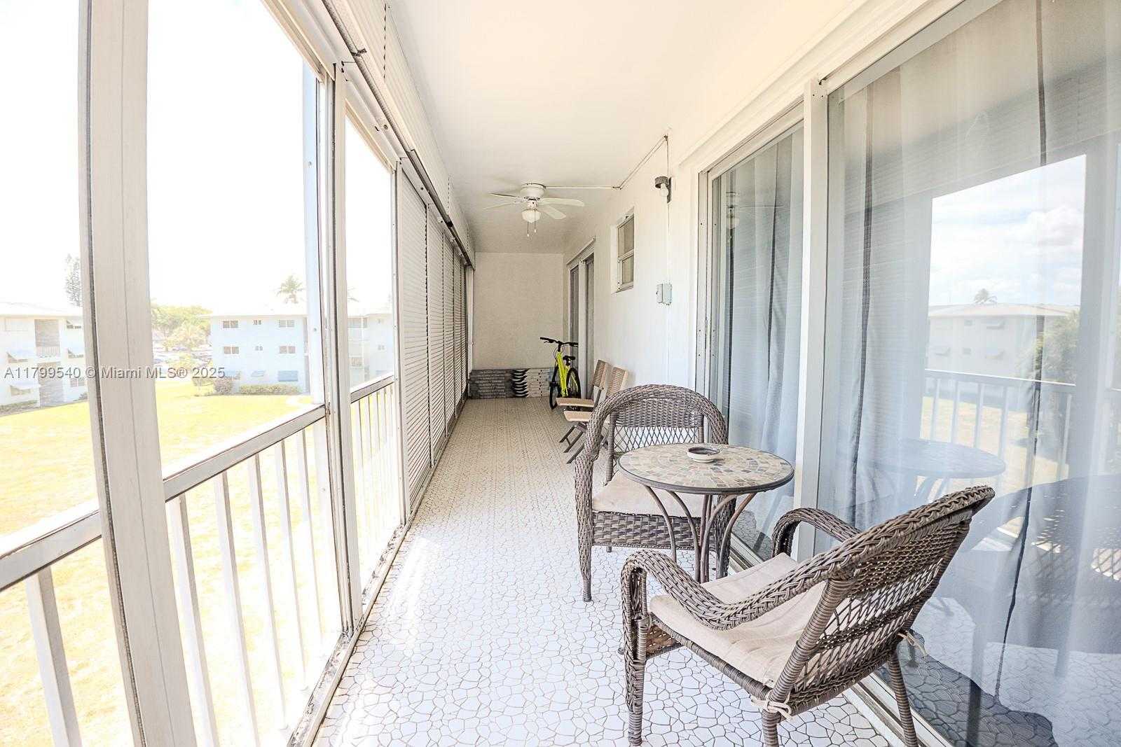 Small Image of 4800 HILLCREST LN #311, Hollywood Number 7