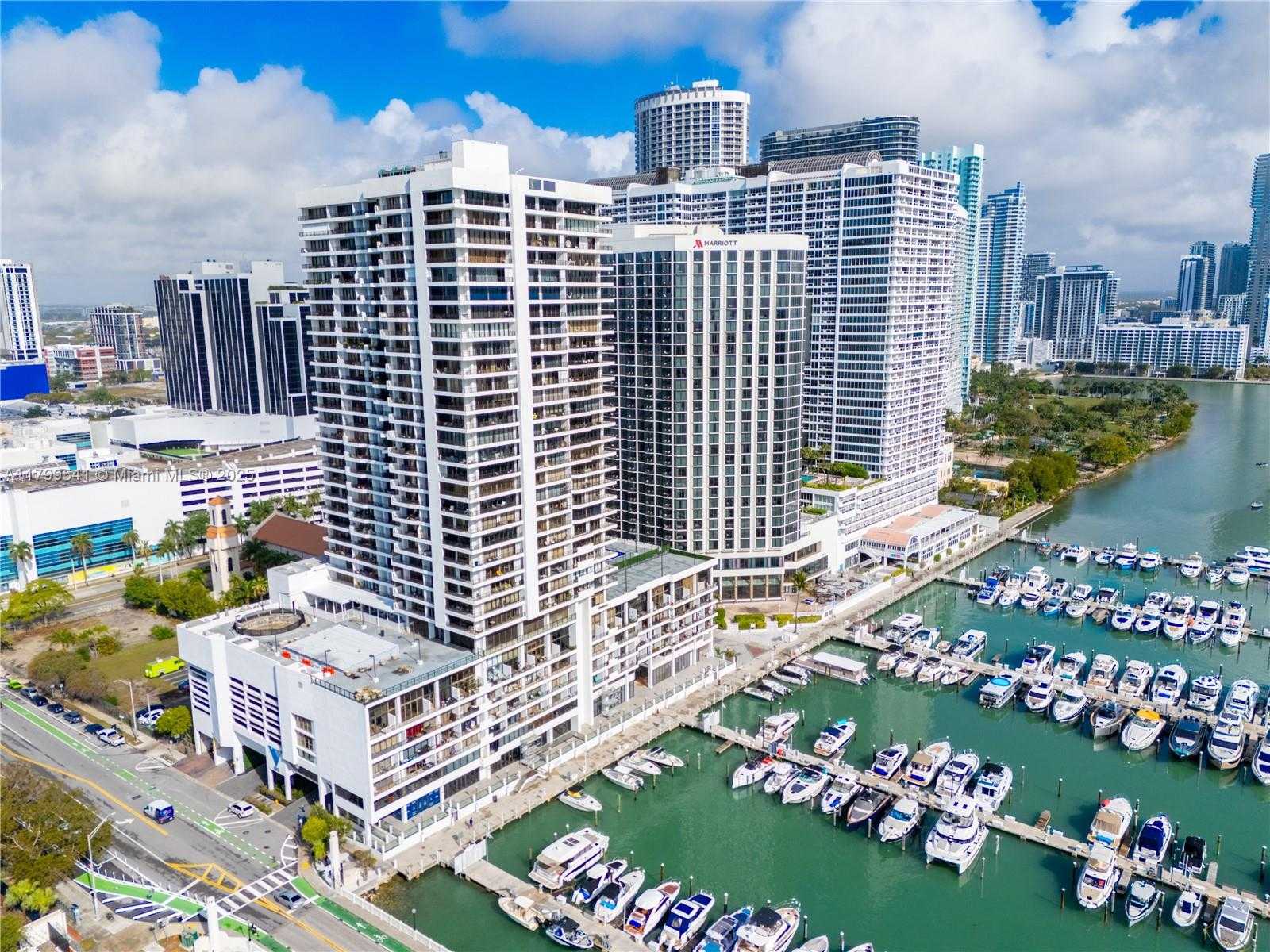 Small Image of 555 NE 15th St, Miami, FL 33132, USA Number 20