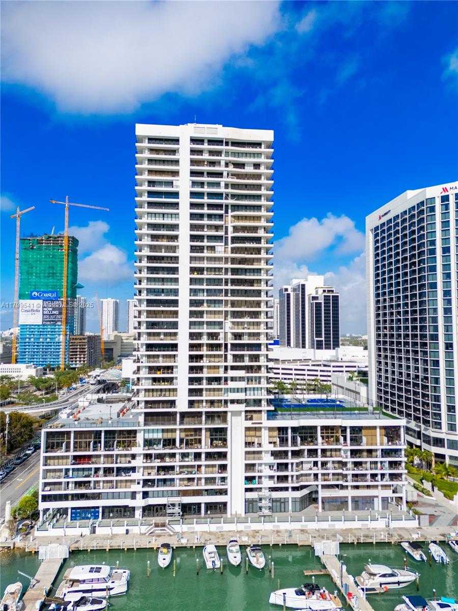 Small Image of 555 NE 15th St, Miami, FL 33132, USA Number 21