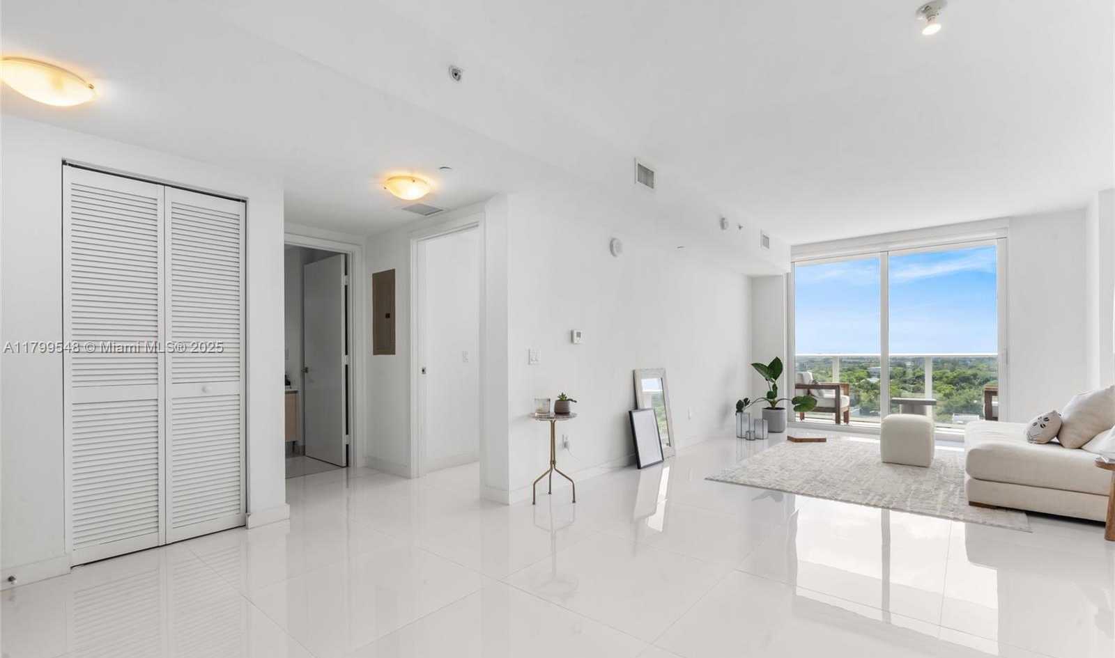 Small Image of 4250 BISCAYNE BLVD #1112, Miami Number 3