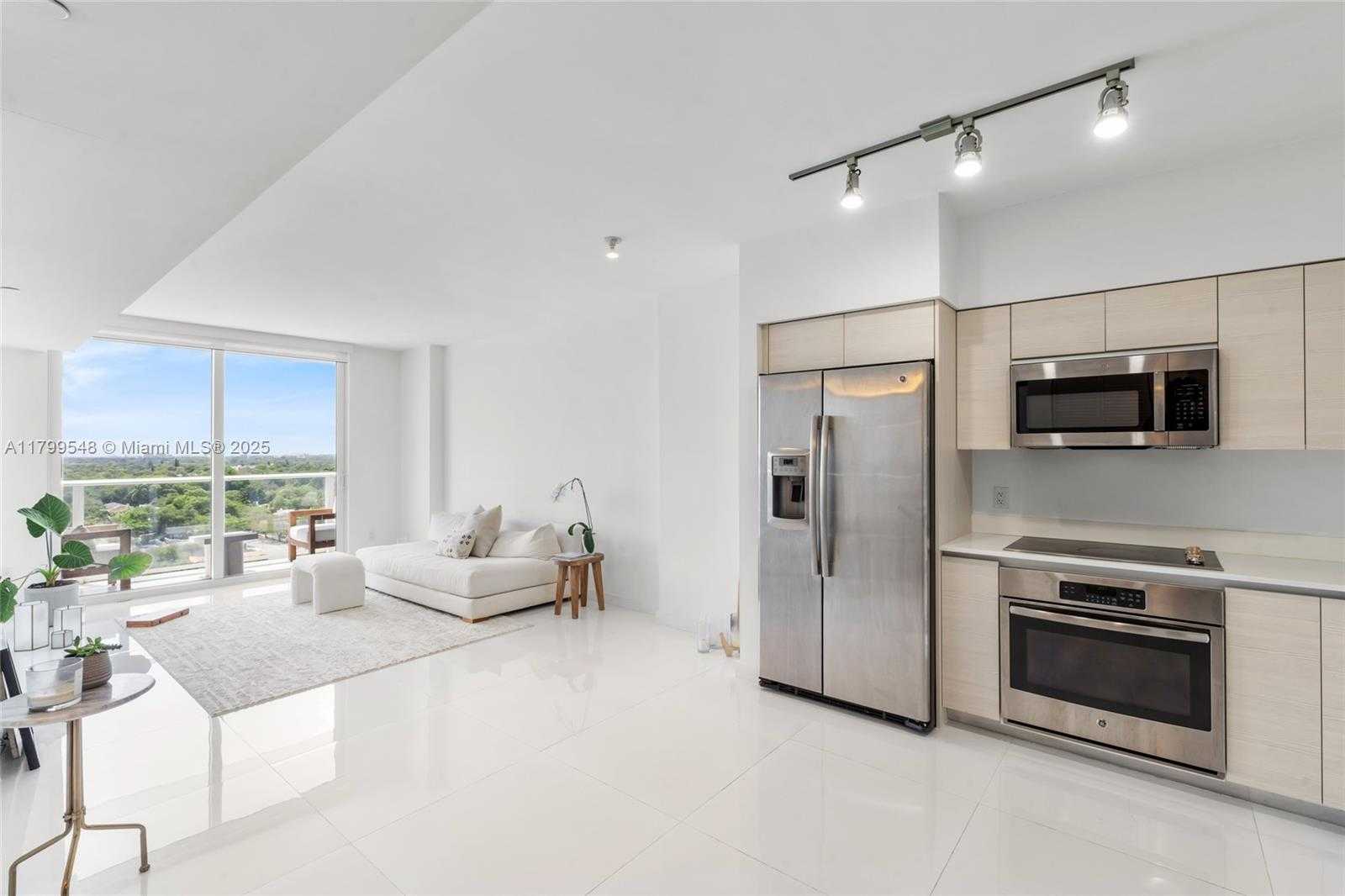 Small Image of 4250 BISCAYNE BLVD #1112, Miami Number 5