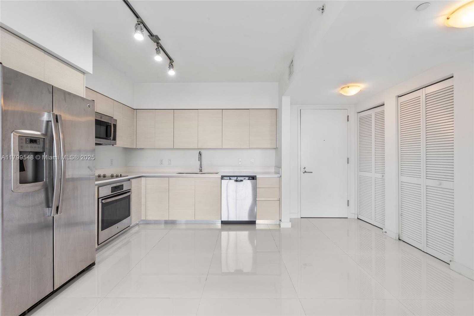 Small Image of 4250 BISCAYNE BLVD #1112, Miami Number 6