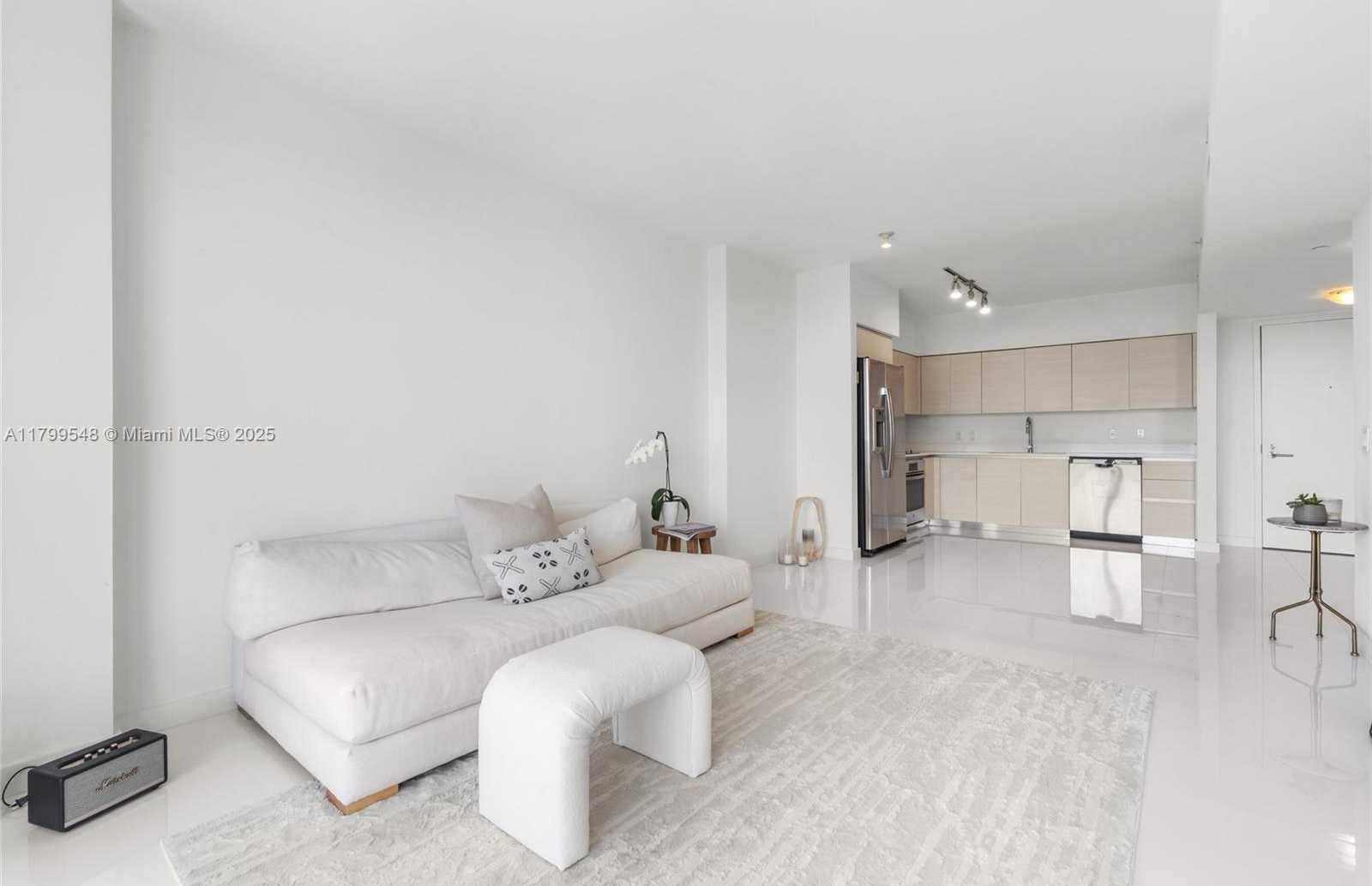 Small Image of 4250 BISCAYNE BLVD #1112, Miami Number 8