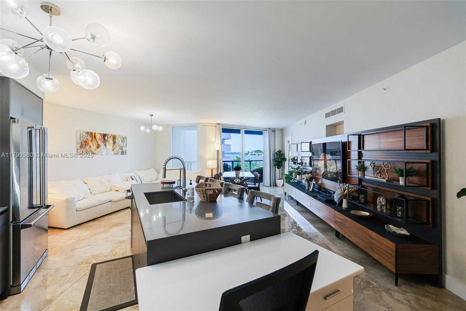 Small Image of 9821 EAST BAY HARBOR DR #402, Bay Harbor Islands Number 4
