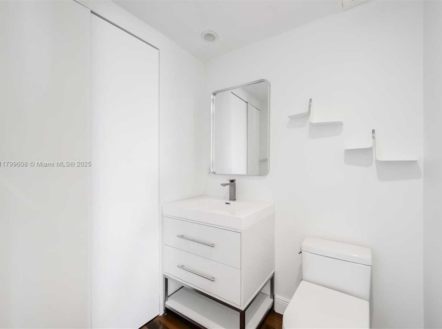 Small Image of 901 BRICKELL KEY BLVD #607, Miami Number 12