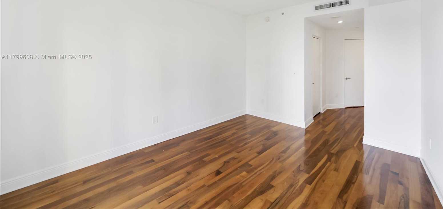 Small Image of 901 BRICKELL KEY BLVD #607, Miami Number 18