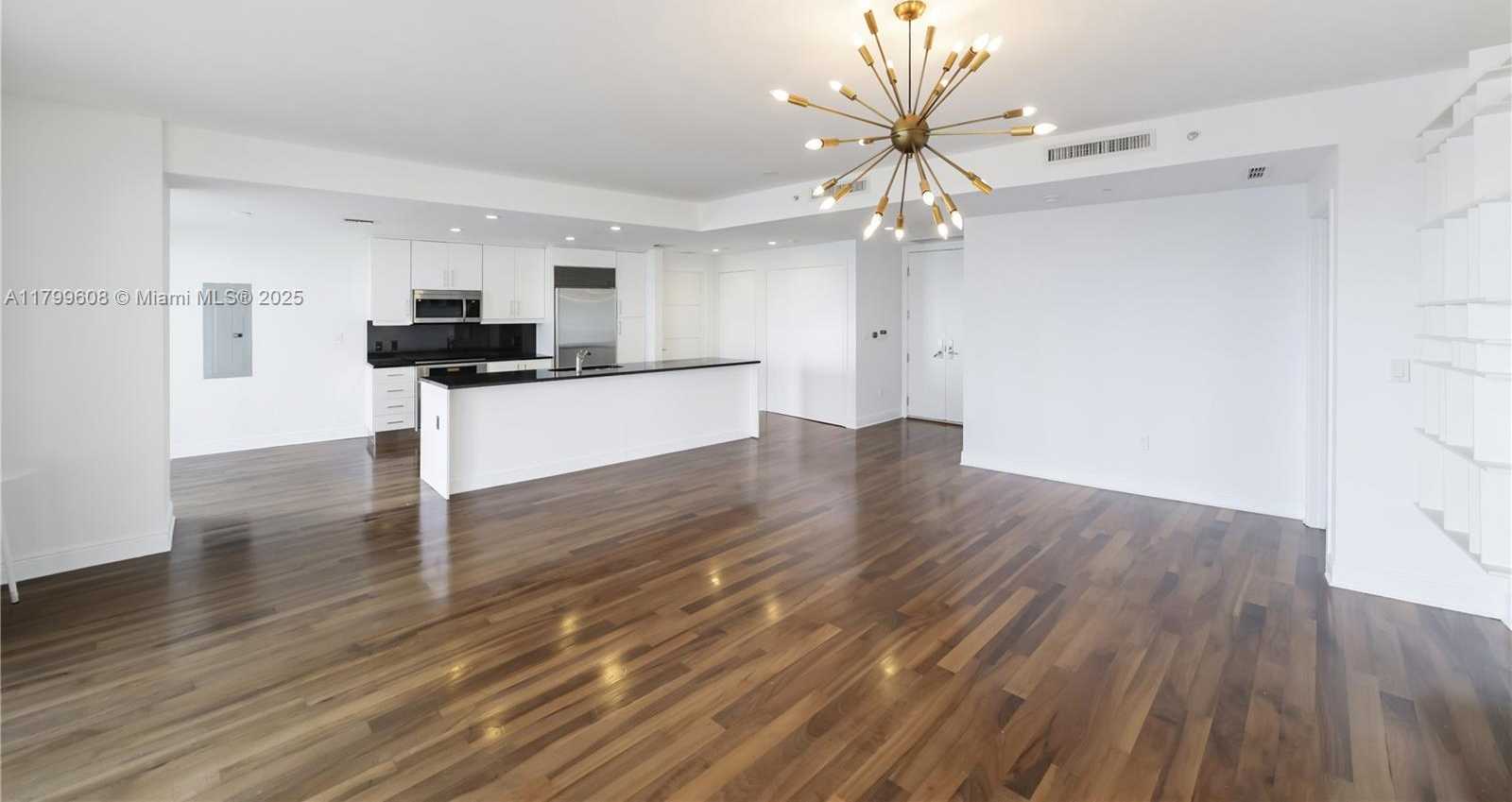 Small Image of 901 BRICKELL KEY BLVD #607, Miami Number 3