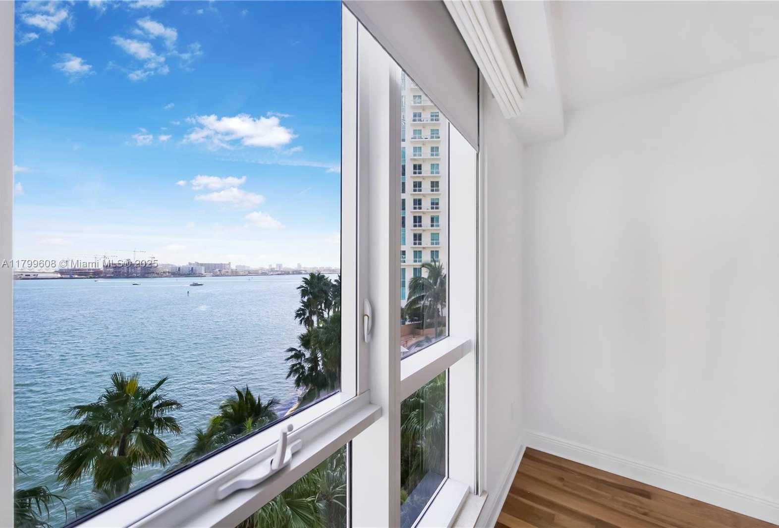 Small Image of 901 BRICKELL KEY BLVD #607, Miami Number 32