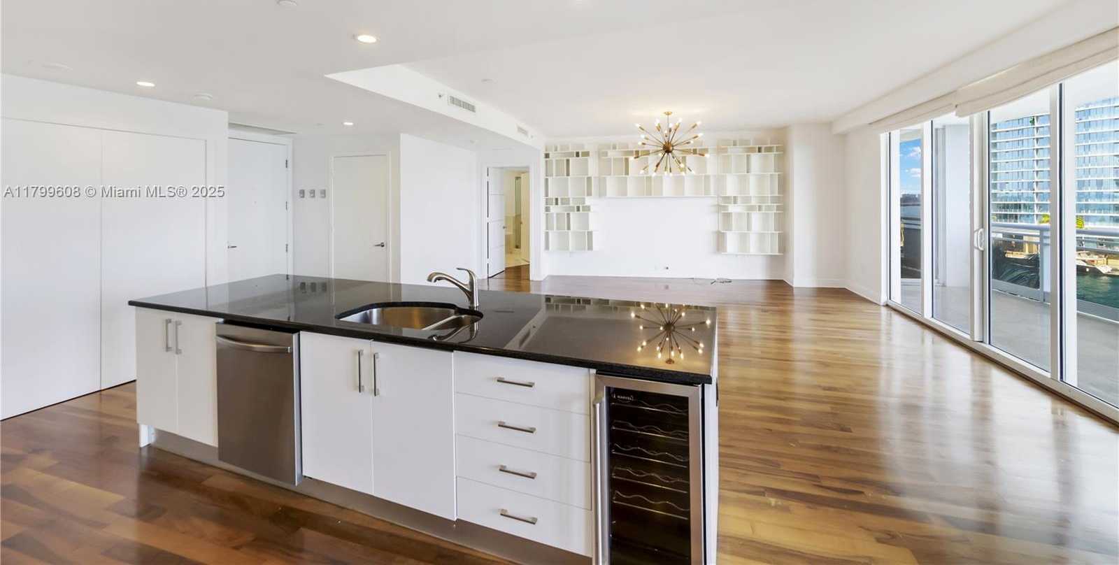 Small Image of 901 BRICKELL KEY BLVD #607, Miami Number 4