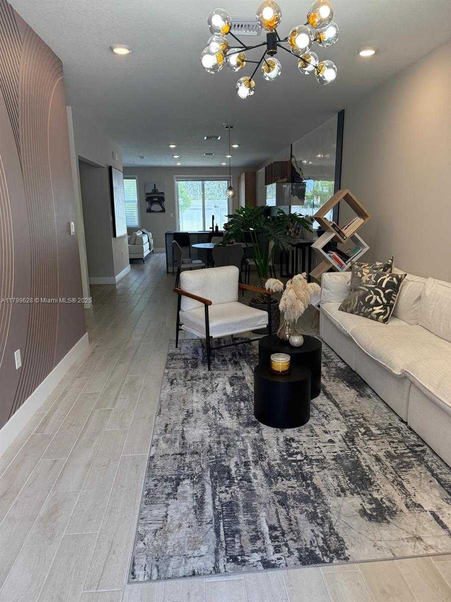 Small Image of 17033 SOUTH WEST 1ST ST, Pembroke Pines Number 14