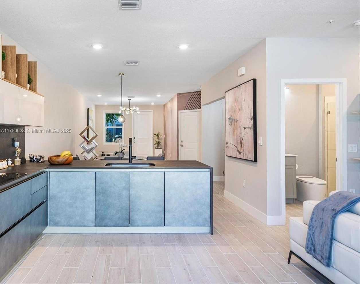 Small Image of 17033 SOUTH WEST 1ST ST, Pembroke Pines Number 3