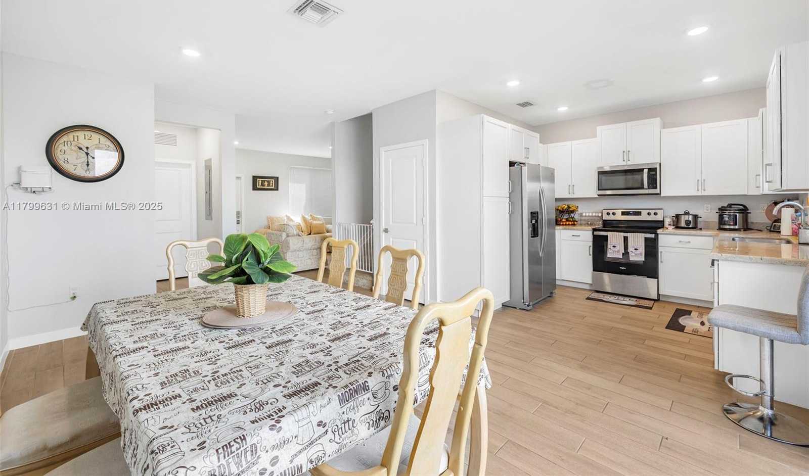 Small Image of 1176 SOUTH EAST 23RD AVE, Homestead Number 12