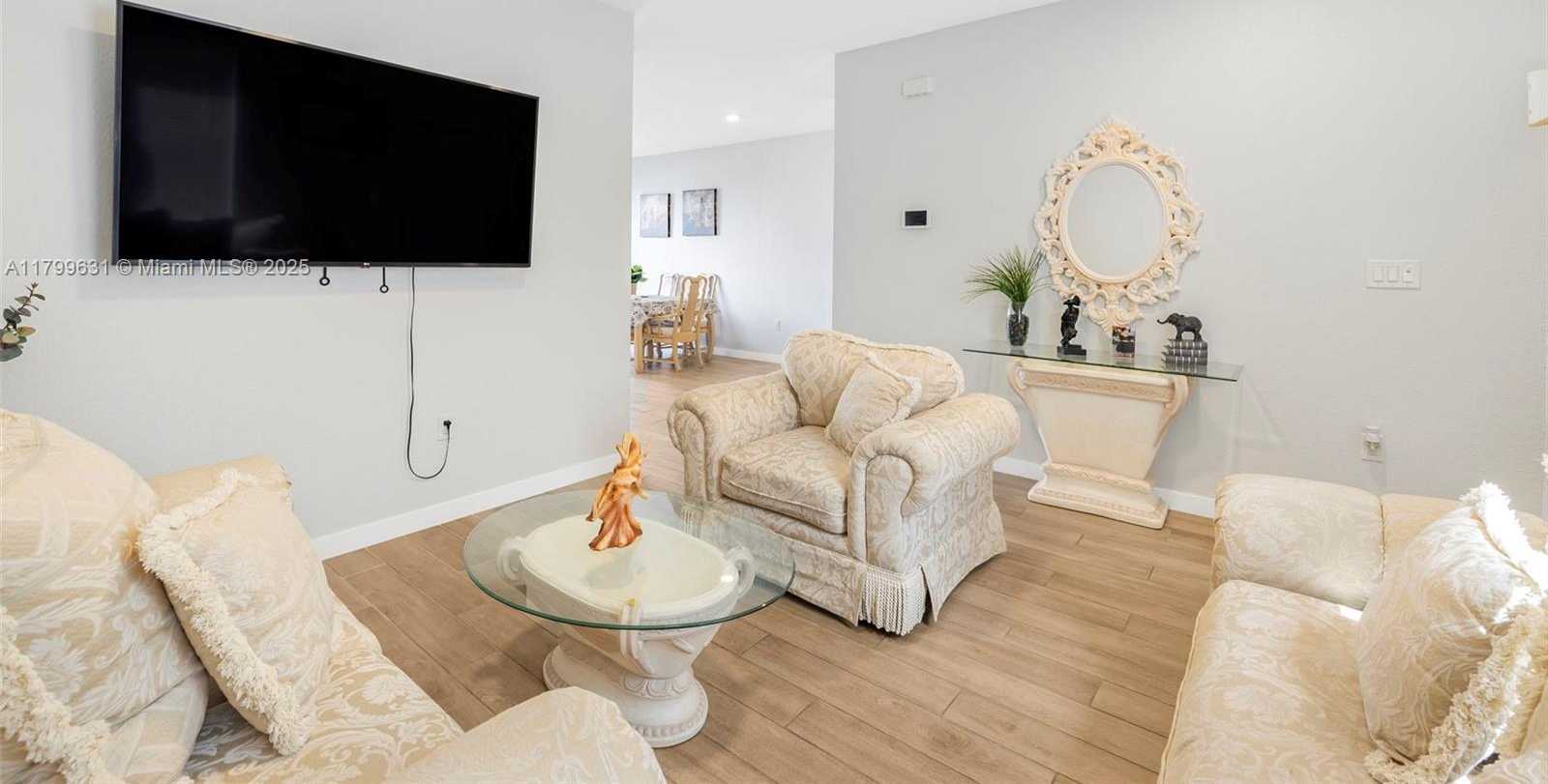 Small Image of 1176 SOUTH EAST 23RD AVE, Homestead Number 5