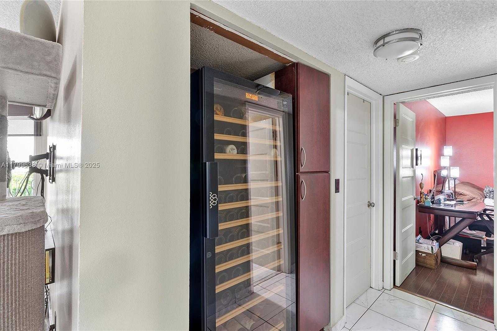 Small Image of 1750 WEST 46TH ST #528, Hialeah Number 16