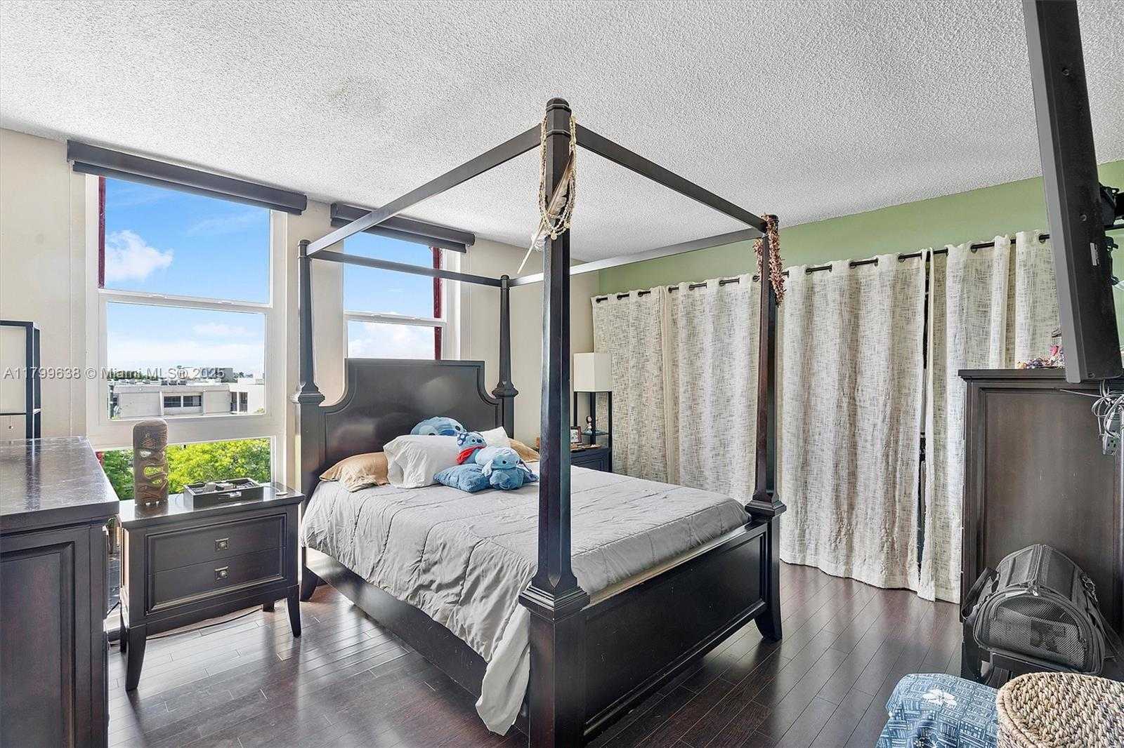 Small Image of 1750 WEST 46TH ST #528, Hialeah Number 18