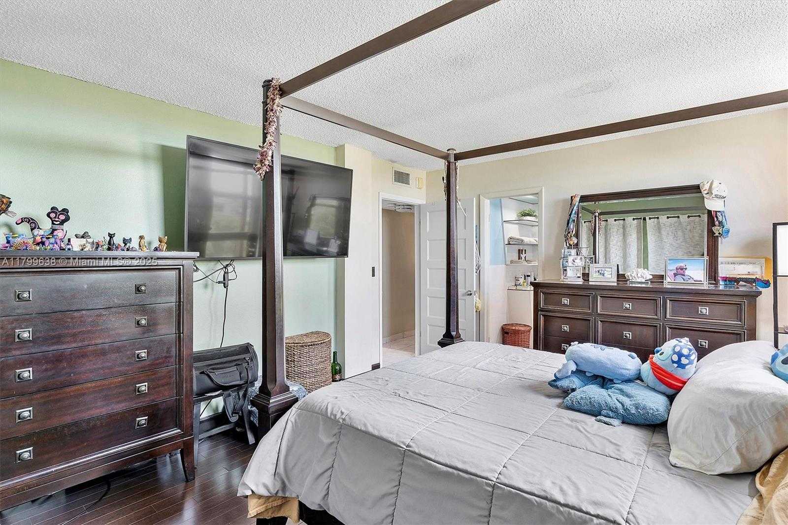 Small Image of 1750 WEST 46TH ST #528, Hialeah Number 19
