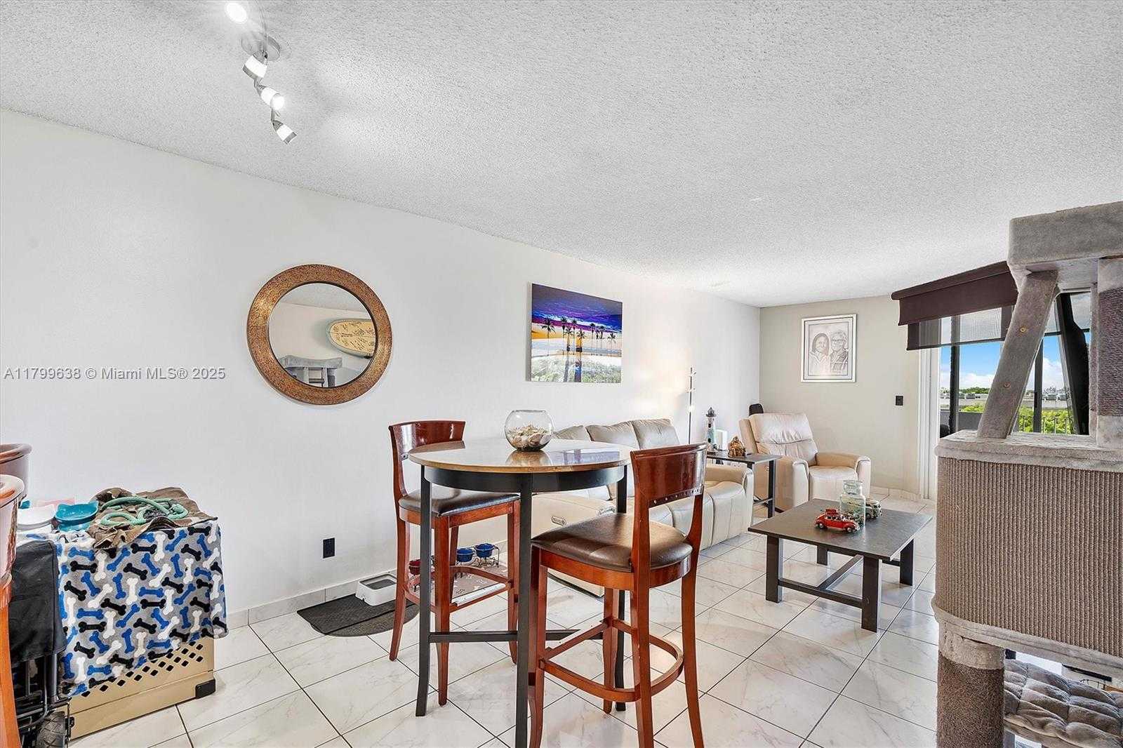 Small Image of 1750 WEST 46TH ST #528, Hialeah Number 4