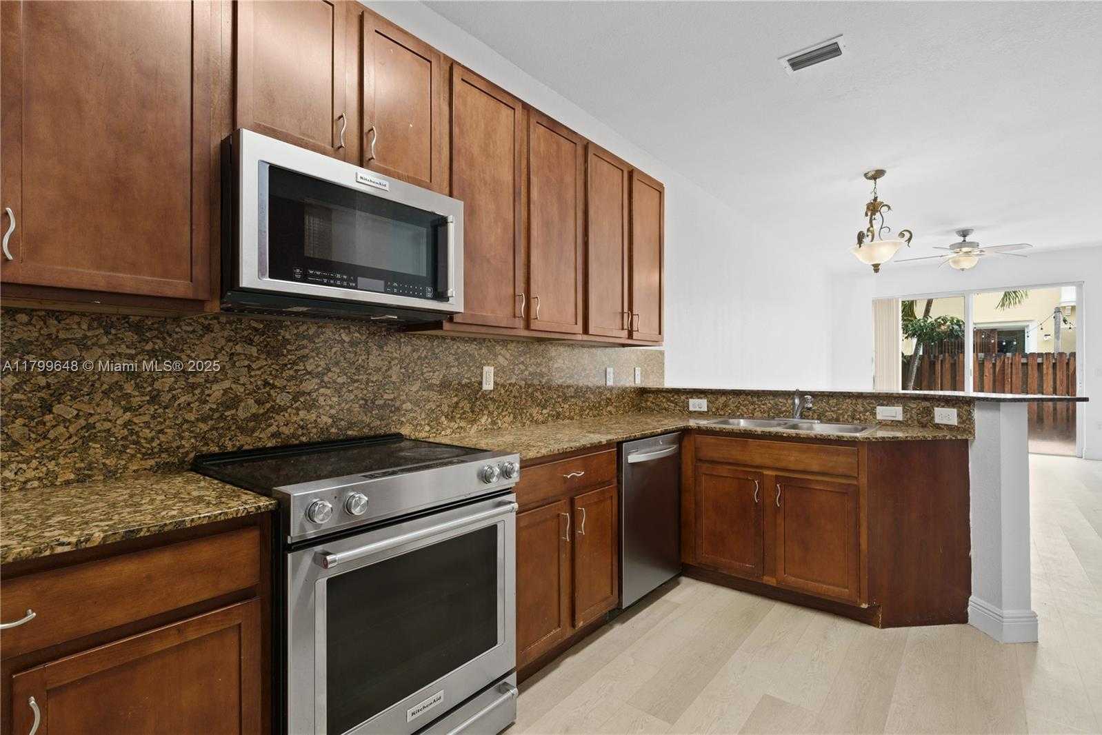 Small Image of 9075 SOUTH WEST 18TH ST, Miramar Number 12