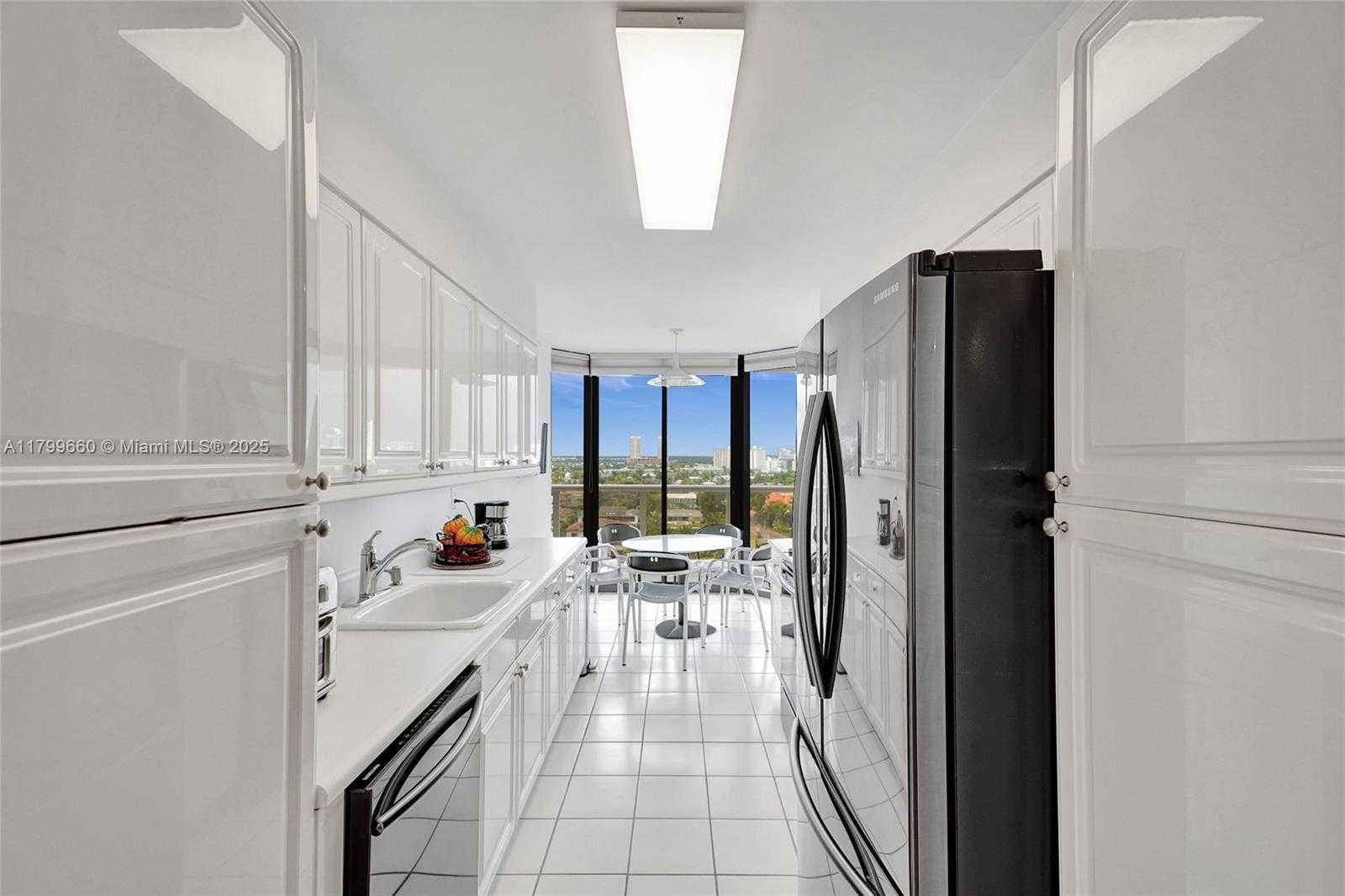 Small Image of 3598 YACHT CLUB DR #1101, Aventura Number 15
