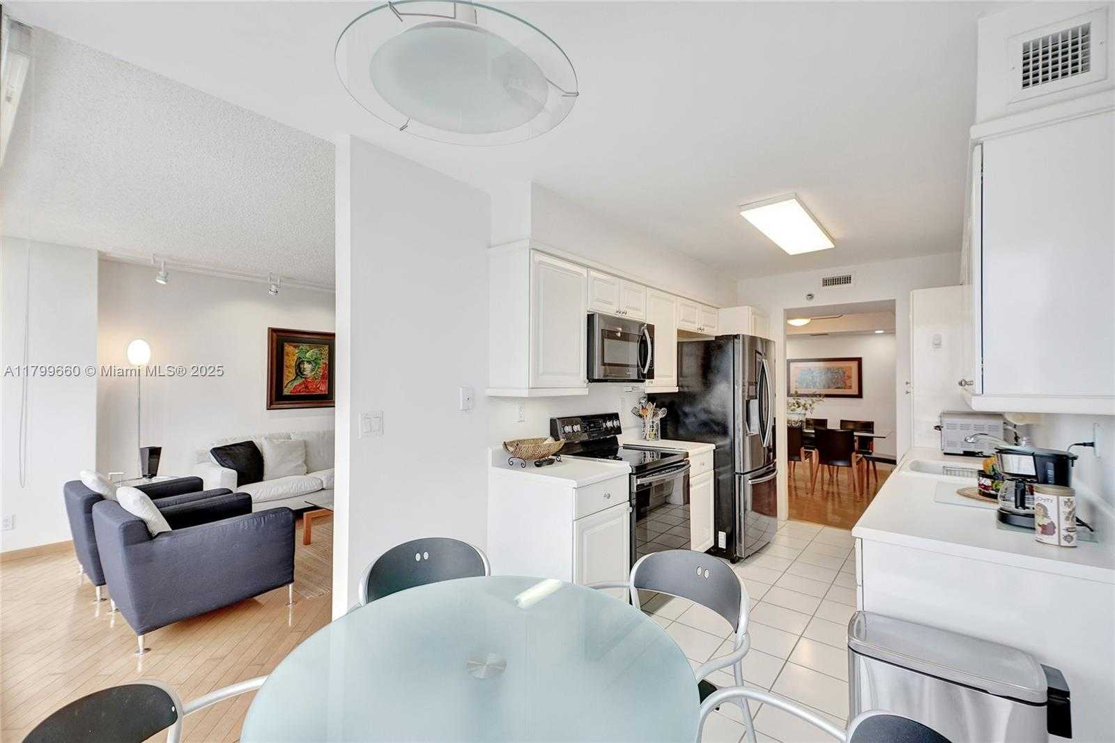 Small Image of 3598 YACHT CLUB DR #1101, Aventura Number 17