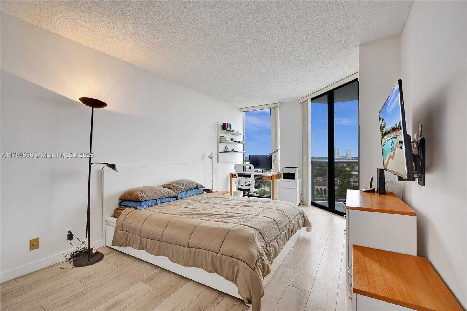 Small Image of 3598 YACHT CLUB DR #1101, Aventura Number 21