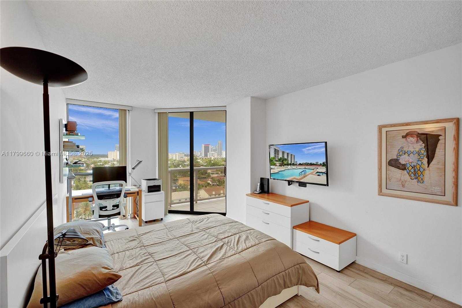 Small Image of 3598 YACHT CLUB DR #1101, Aventura Number 22