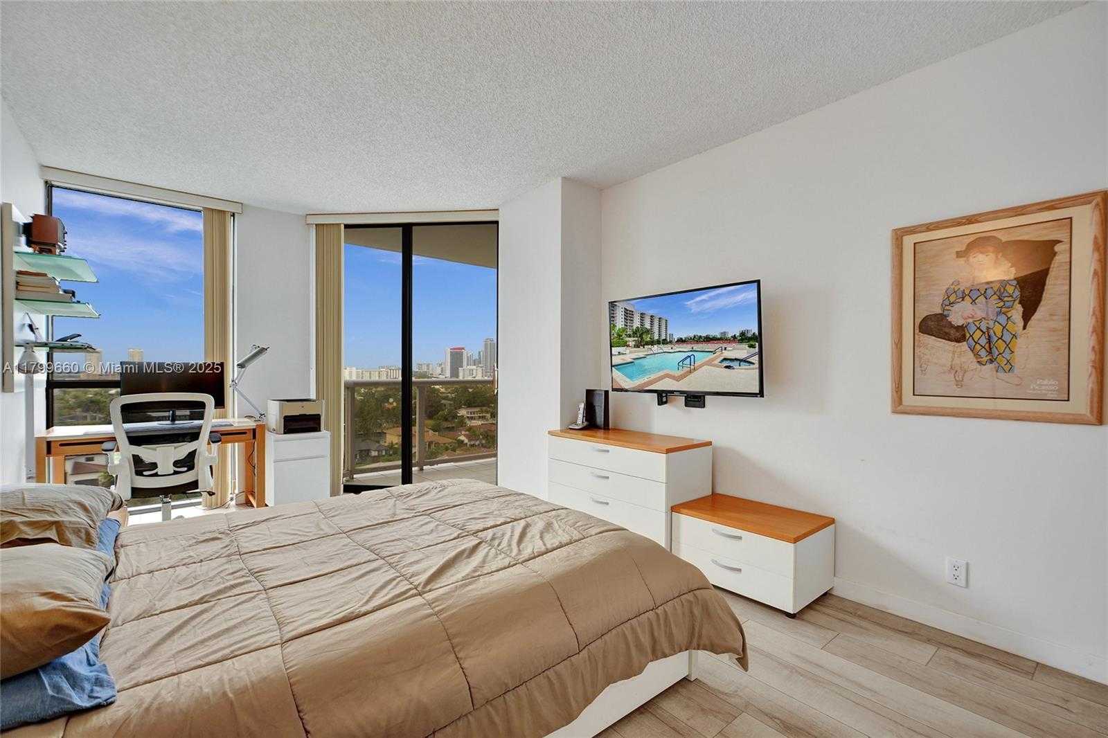Small Image of 3598 YACHT CLUB DR #1101, Aventura Number 23