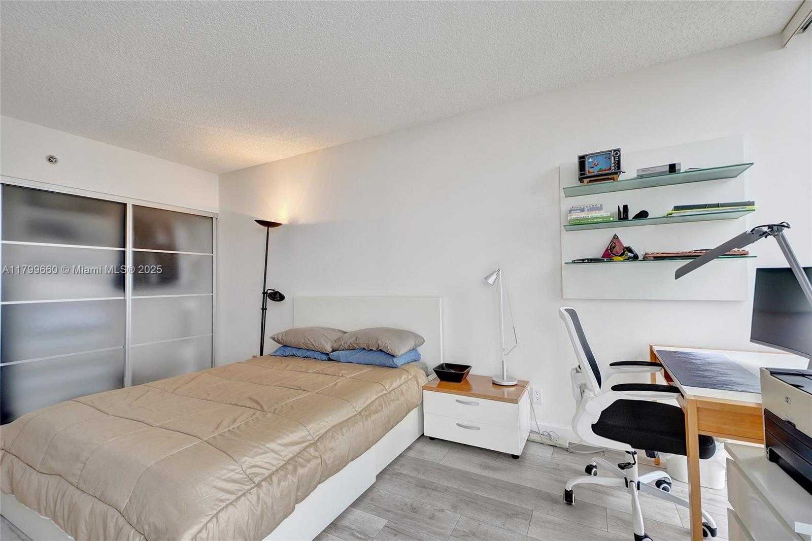Small Image of 3598 YACHT CLUB DR #1101, Aventura Number 25